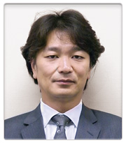 代表取締役社長 河崎 保